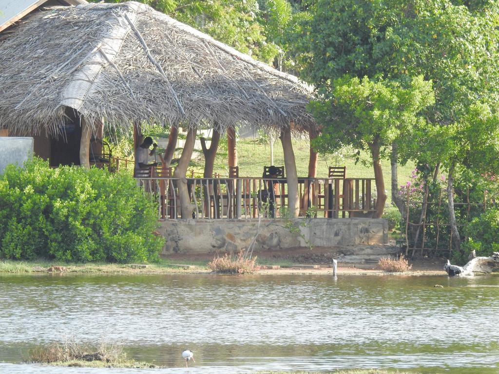 Eagles Nest Cabanas Тангалла Экстерьер фото