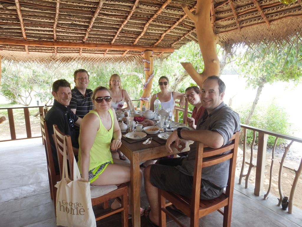 Eagles Nest Cabanas Тангалла Экстерьер фото