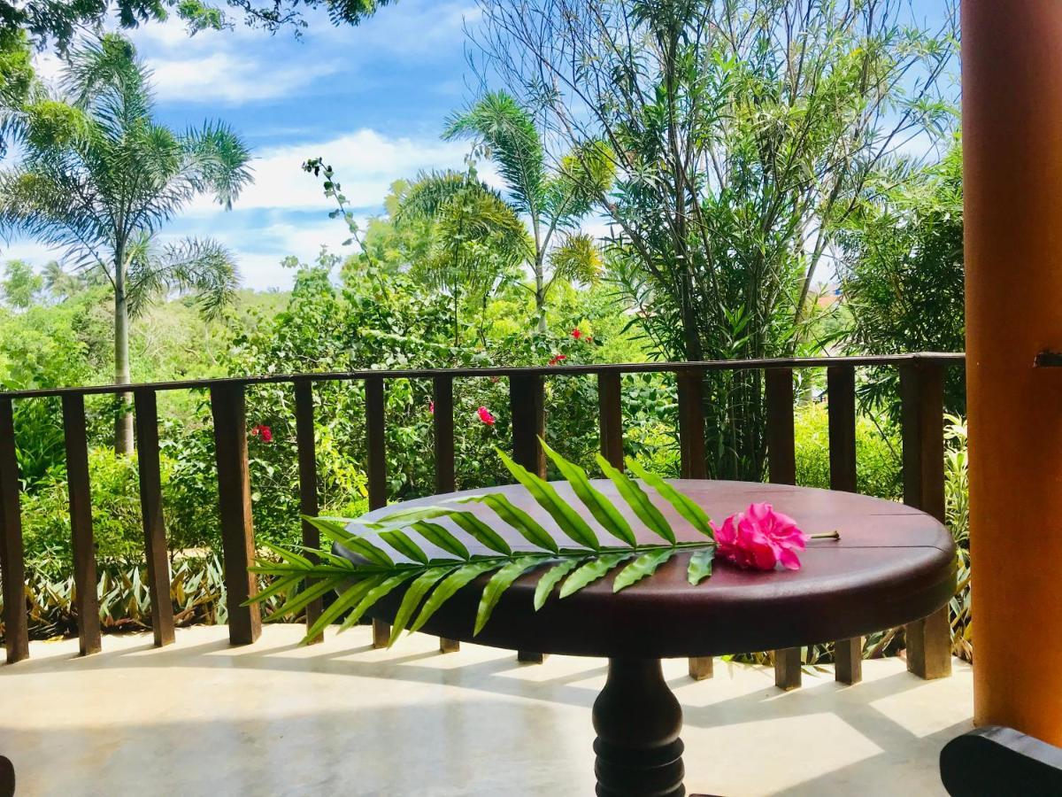 Eagles Nest Cabanas Тангалла Экстерьер фото