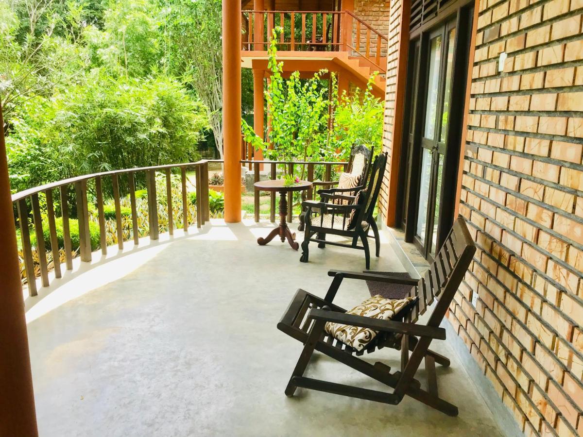 Eagles Nest Cabanas Тангалла Экстерьер фото